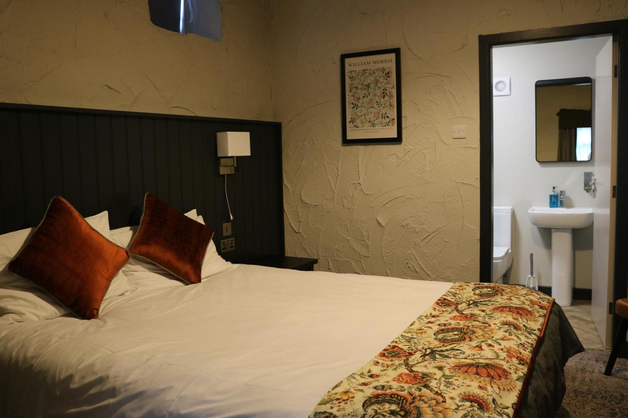 Black Dog Inn Болтон Экстерьер фото