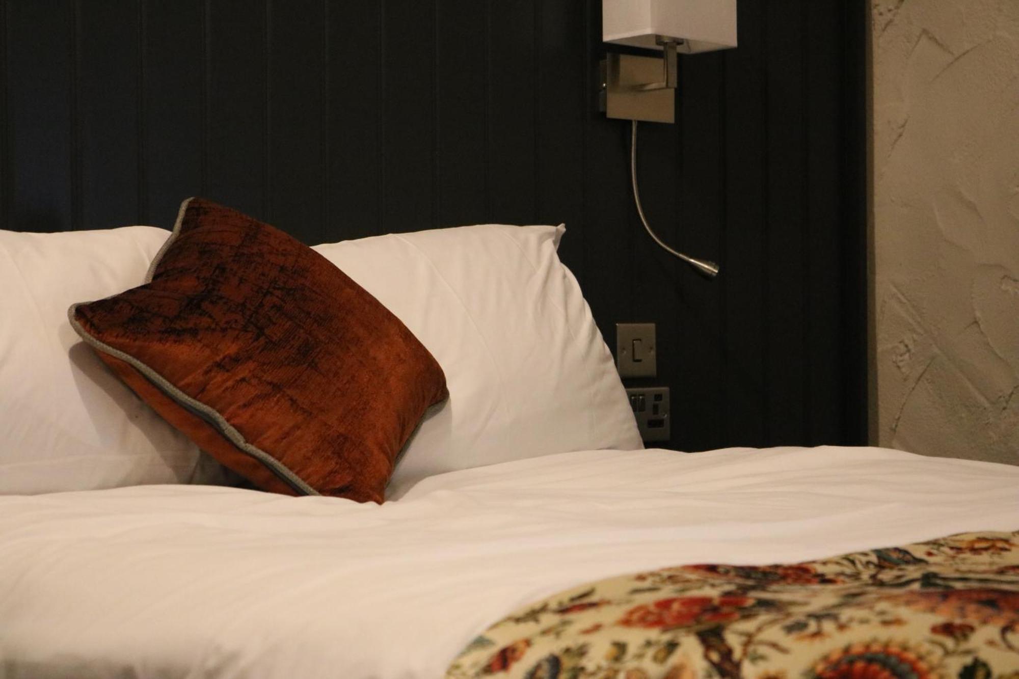 Black Dog Inn Болтон Экстерьер фото