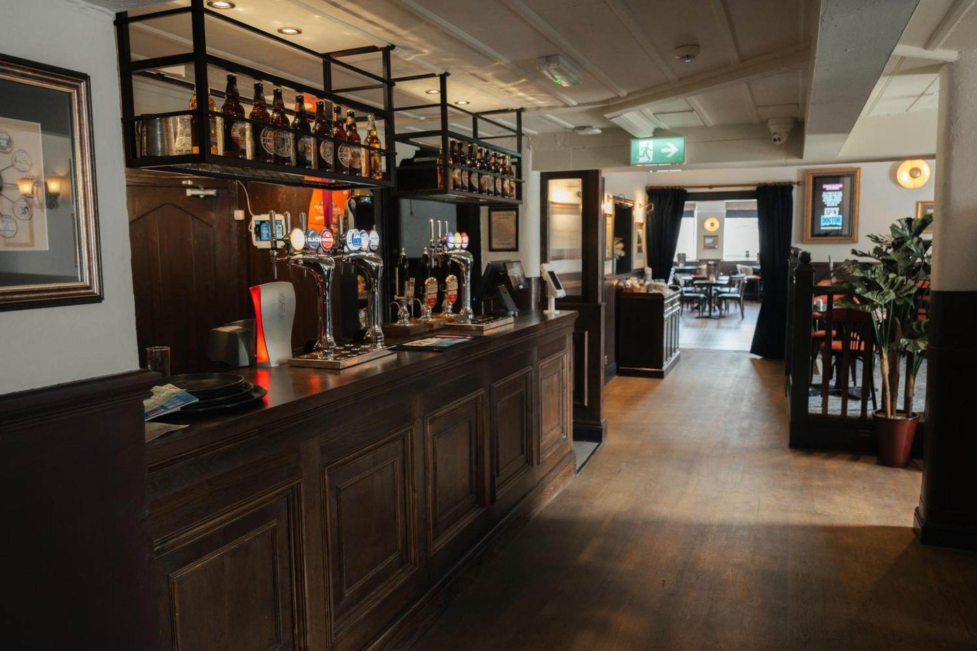 Black Dog Inn Болтон Экстерьер фото